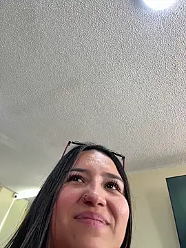 Samantha firee online show from 04/29/26, 05:30