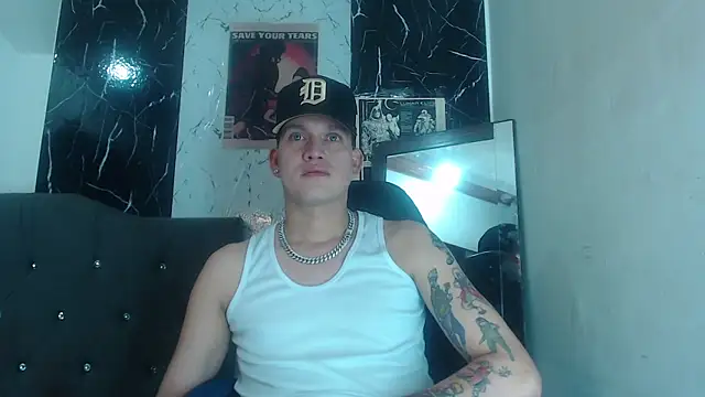 Snapshot of team_badboys chatting on 11/29/25, 07:00 team badboys online show from 11/29/25, 07:00