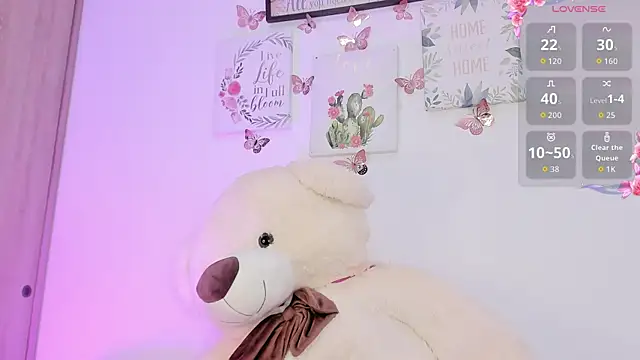 Snapshot of Little_channel_ chatting on 06/17/26, 11:34 Little channel online show from 06/17/26, 11:34