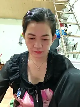 Snapshot of codaivensong chatting on 11/30/25, 06:39 codaivensong online show from 11/30/25, 06:39