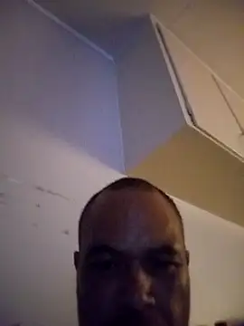 Snapshot of Cayde36 chatting on 04/09/26, 12:43 Cayde36 online show from 04/09/26, 12:43