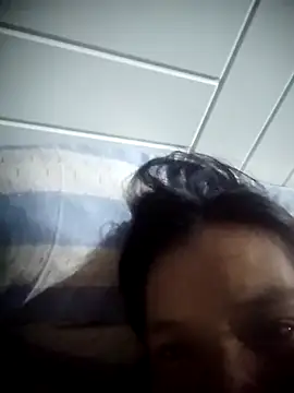  simplecristy  online show from 10/31/25, 07:04