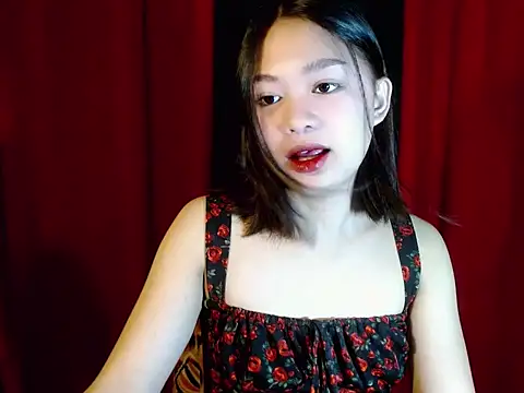 Snapshot of lustfullakim chatting on 11/03/25, 01:23 lustfullakim online show from 11/03/25, 01:23