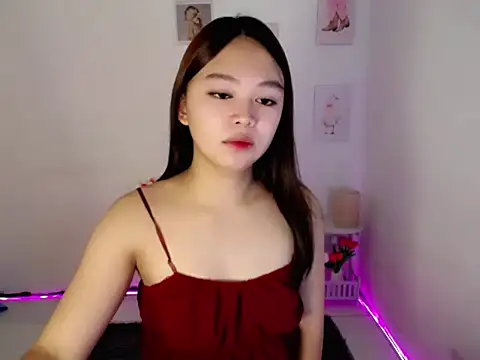 lustfullakim online show from 07/04/26, 07:47
