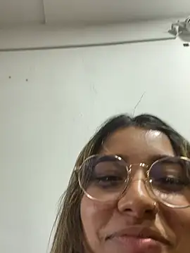 liahot69 online show from 06/04/26, 01:55