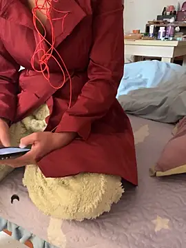 Snapshot of daaqnn chatting on 11/06/25, 02:01 daaqnn online show from 11/06/25, 02:01