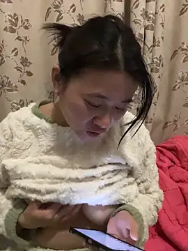 Snapshot of daaqnn chatting on 11/12/25, 02:06 daaqnn online show from 11/12/25, 02:06