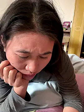 Snapshot of daaqnn chatting on 11/13/25, 02:10 daaqnn online show from 11/13/25, 02:10