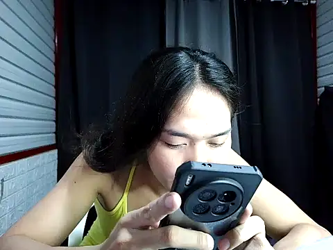 xwildflowerx online show from 11/28/25, 02:03