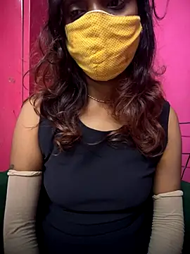 Snapshot of Queen-dhivya chatting on 11/15/25, 02:20 Queen-dhivya online show from 11/15/25, 02:20