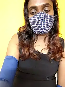 Snapshot of Queen-dhivya chatting on 11/29/25, 04:43 Queen-dhivya online show from 11/29/25, 04:43