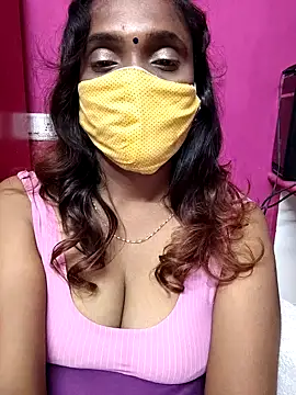 Snapshot of Queen-dhivya chatting on 12/05/25, 06:48 Queen-dhivya online show from 12/05/25, 06:48