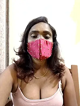 Queen-dhivya online show from 01/08/26, 04:20