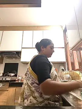 Snapshot of Hot-Sana2 chatting on 11/04/25, 05:28 Hot-Sana2 online show from 11/04/25, 05:28