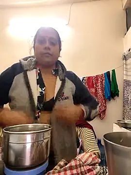 Snapshot of Hot-Sana2 chatting on 11/08/25, 04:40 Hot-Sana2 online show from 11/08/25, 04:40