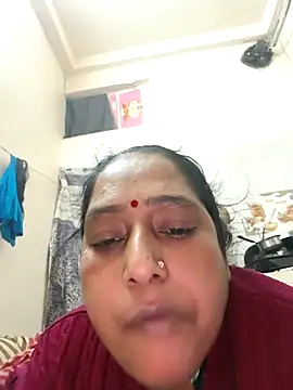 Snapshot of Hot-Sana2 chatting on 11/20/25, 06:18 Hot-Sana2 online show from 11/20/25, 06:18