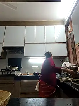 Snapshot of Hot-Sana2 chatting on 11/22/25, 06:34 Hot-Sana2 online show from 11/22/25, 06:34