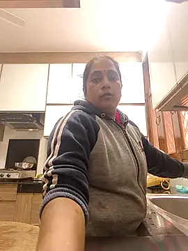 Snapshot of Hot-Sana2 chatting on 11/24/25, 06:57 Hot-Sana2 online show from 11/24/25, 06:57