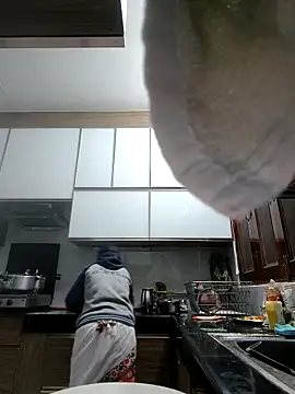 Snapshot of Hot-Sana2 chatting on 11/27/25, 01:46 Hot-Sana2 online show from 11/27/25, 01:46