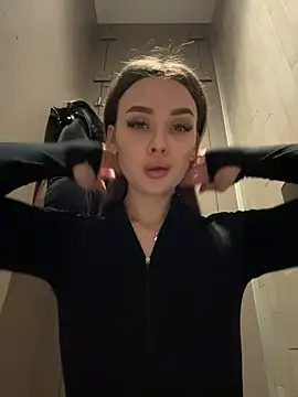 Snapshot of KristiRich chatting on 11/26/25, 07:31 KristiRich online show from 11/26/25, 07:31