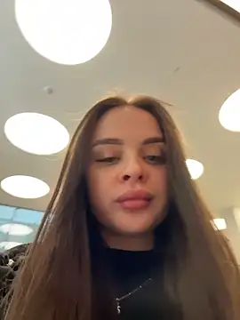 Snapshot of KristiRich chatting on 12/16/25, 10:31 KristiRich online show from 12/16/25, 10:31