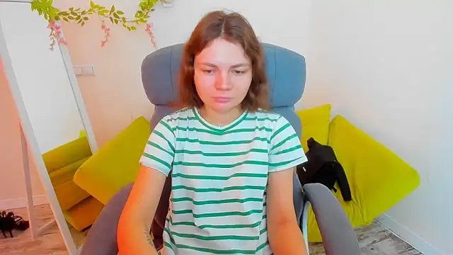 Snapshot of Stella-Maers chatting on 11/14/25, 08:24 Stella-Maers online show from 11/14/25, 08:24