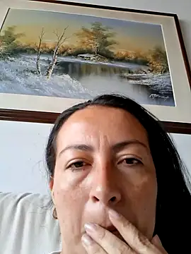 Lauryn Jones online show from 05/24/26, 06:02
