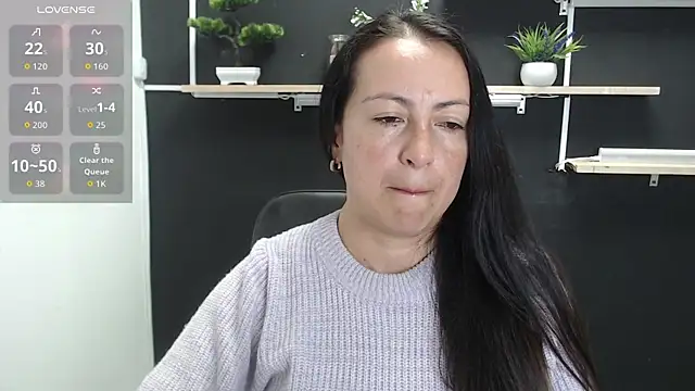 Lauryn Jones online show from 06/04/26, 07:09