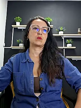 Lauryn Jones online show from 07/10/26, 05:48
