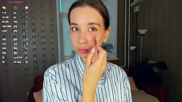 Snapshot of JacalynSchreiber chatting on 11/21/25, 06:56 JacalynSchreiber online show from 11/21/25, 06:56