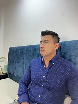 Snapshot of Chris_Clarck chatting on 11/05/25, 07:25 Chris Clarck online show from 11/05/25, 07:25