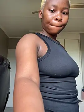 MiyaXo2 online show from 11/11/25, 12:05