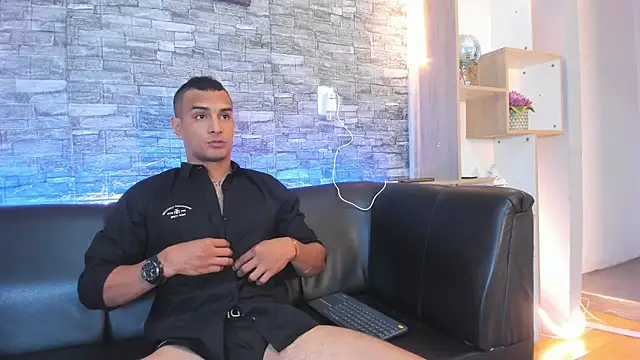 blaze phoenix online show from 11/03/25, 11:44