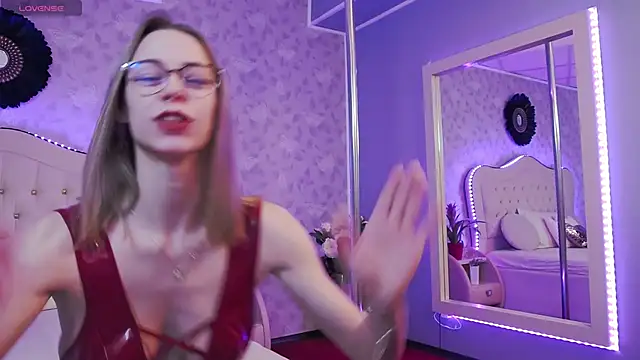 GracieCute online show from 01/10/25, 04:12