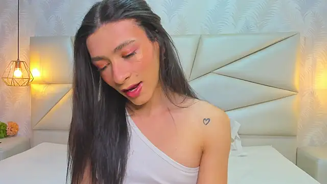 laurettedela rouse online show from 11/04/25, 11:09