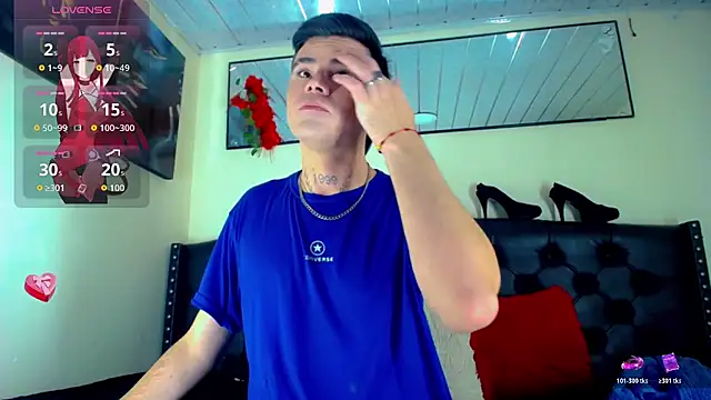 Snapshot of Sebastian_Loaiza chatting on 11/04/25, 05:56 Sebastian Loaiza online show from 11/04/25, 05:56