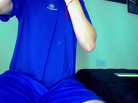 Snapshot of Sebastian_Loaiza chatting on 11/14/25, 04:17 Sebastian Loaiza online show from 11/14/25, 04:17