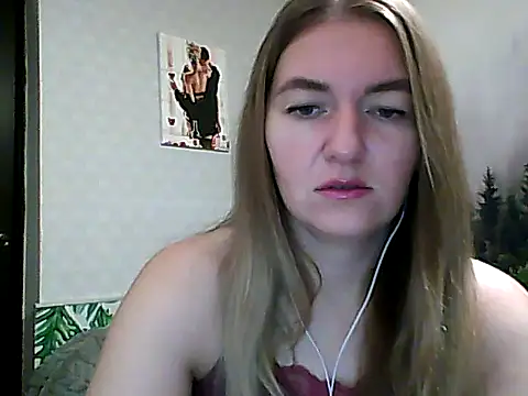 Snapshot of CandyOLimeX chatting on 11/10/25, 09:36 CandyOLimeX online show from 11/10/25, 09:36