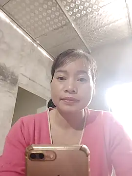 Snapshot of Kiuwi-omao chatting on 11/02/25, 07:22 Kiuwi-omao online show from 11/02/25, 07:22