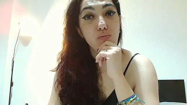 Snapshot of CharmingPearl chatting on 11/05/25, 09:26 CharmingPearl online show from 11/05/25, 09:26