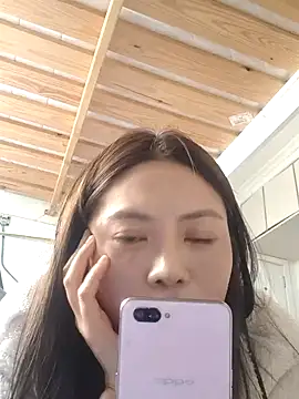 Snapshot of wanju31 chatting on 11/02/25, 06:49 wanju31 online show from 11/02/25, 06:49