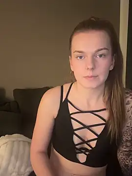 Snapshot of LisaFreierxx chatting on 11/10/25, 04:17 LisaFreierxx online show from 11/10/25, 04:17