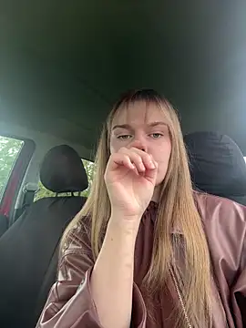 LisaFreierxx online show from 05/05/26, 02:14