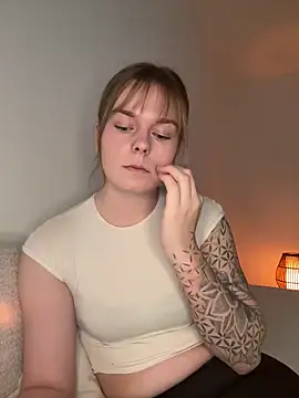 LisaFreierxx online show from 05/19/26, 06:14