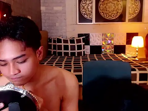 AthisaMooreTS online show from 11/24/25, 06:46