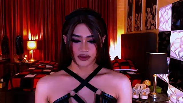 AthisaMooreTS online show from 12/17/25, 10:10