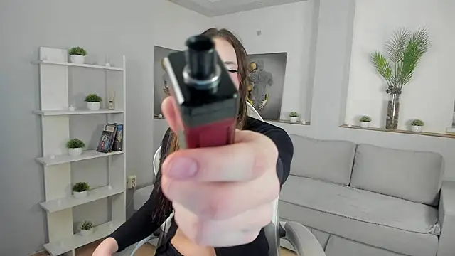 MadisonMongomeri online show from 11/12/25, 09:10