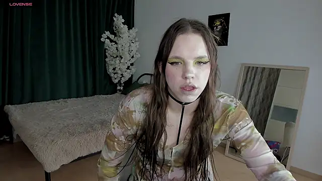 MadisonMongomeri online show from 11/26/25, 02:45