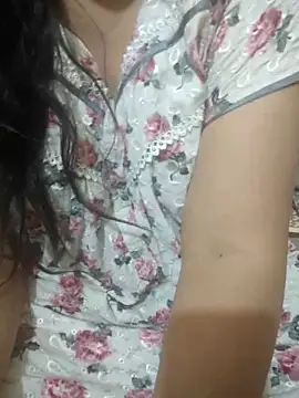 mouni499 online show from 05/18/26, 07:03