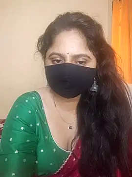 mouni499 online show from 06/23/26, 04:10